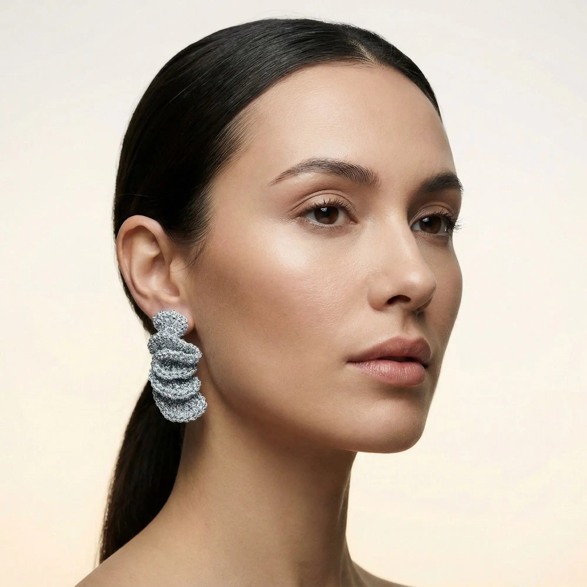 Minimalist Jewellery - The Case for Wearing Less, Better - Lodorfo