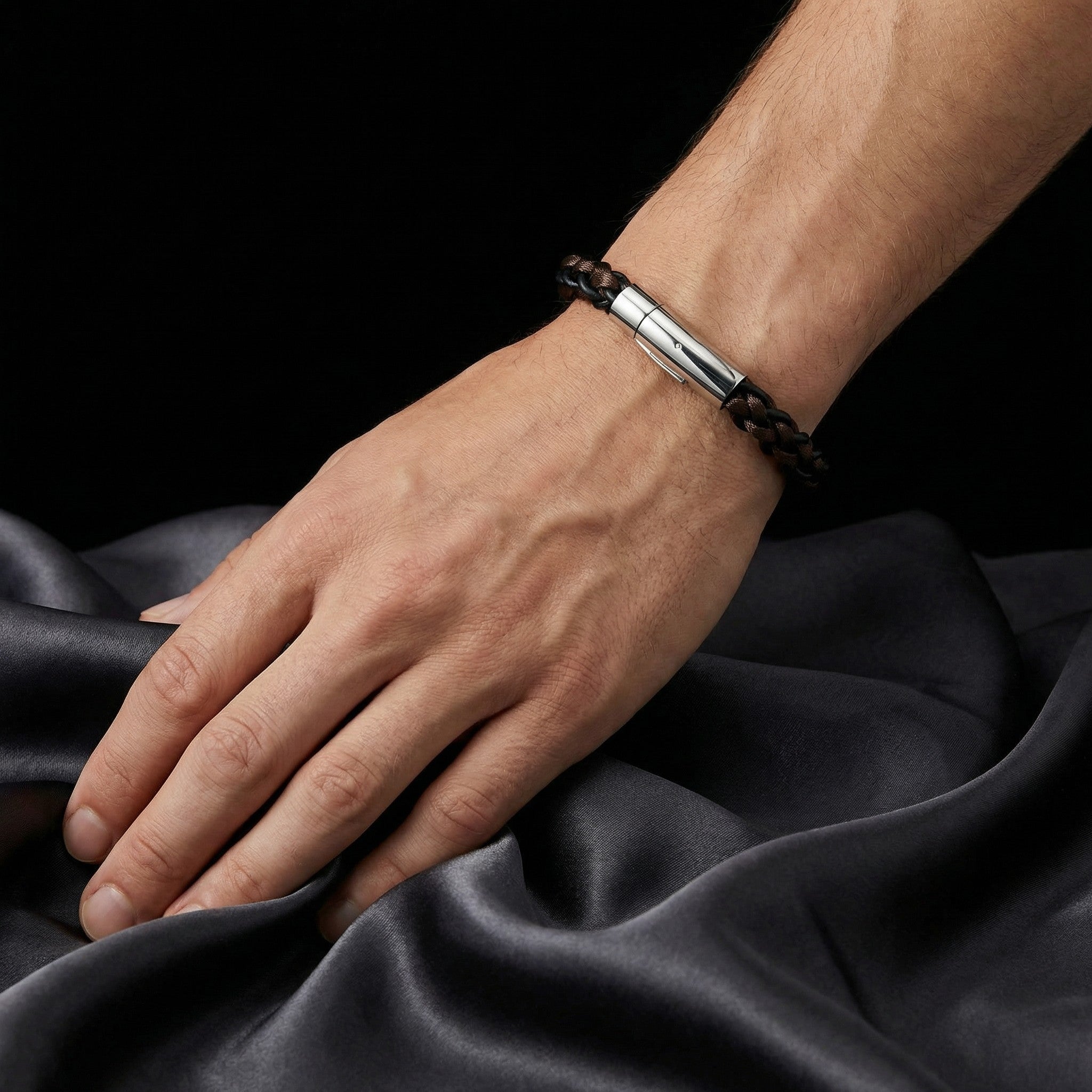 Bracelets - Quiet Distinction - Lodorfo