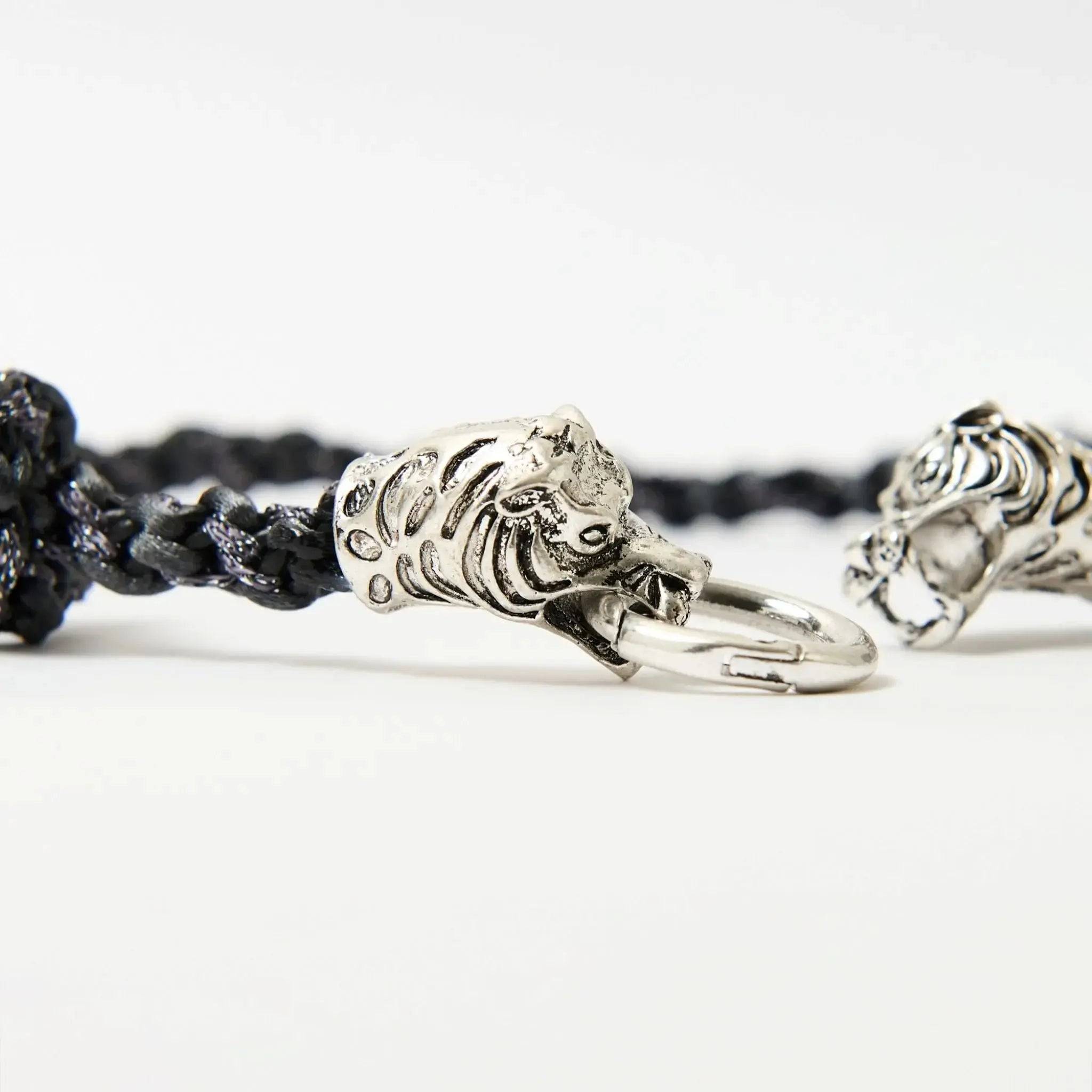 The Kaelis Wave Necklace — Tiger Clasp - Lodorfo